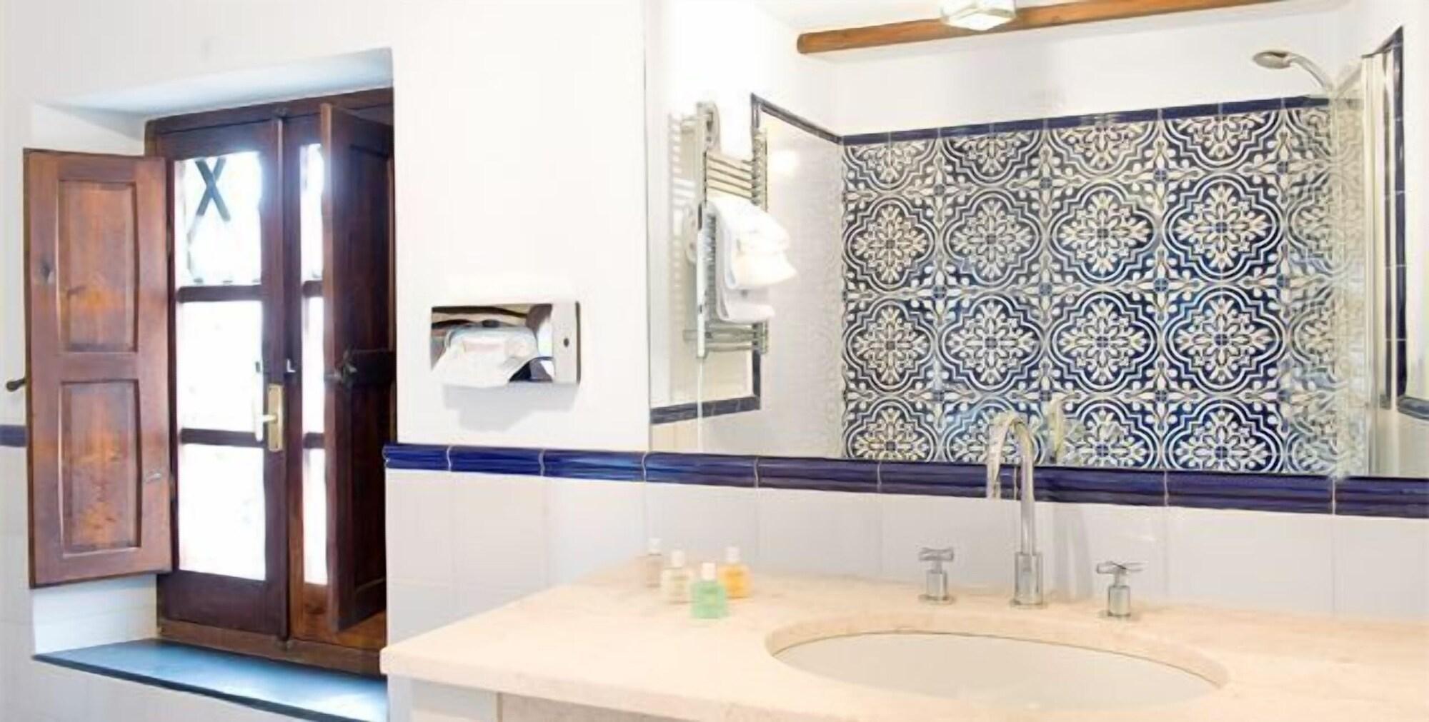 Hotel Lucrezia Riola Sardo