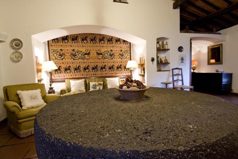 Lucrezia Hotel 3*
