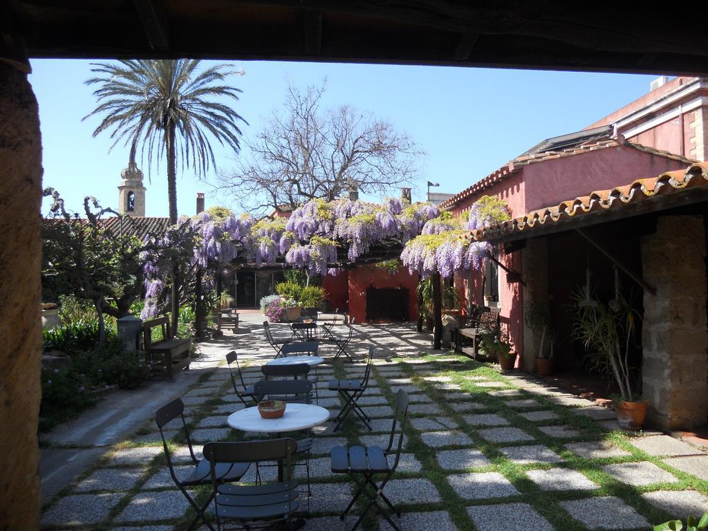 Hotel Lucrezia Riola Sardo